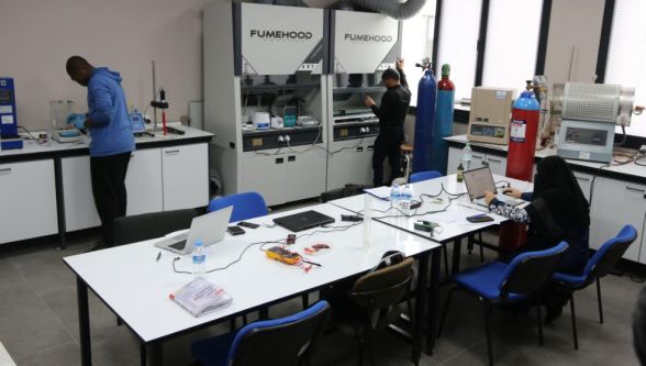 Malatya'dan 80'den fazla üniversiteye analiz desteği sağlanıyor