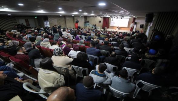 Salonda boş koltuk kalmadı: Malatya'da Miraç izdihamı!