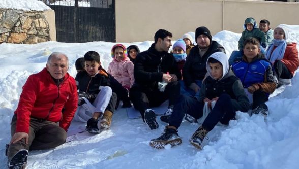 Soğuk Hava Gönülleri Isıttı: Pütürge'de Neşe Dolu Kış Günü