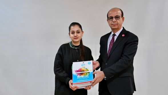 TYT-AYT'ye Hazırlanan Öğrencilere Yeşilyurt Desteği