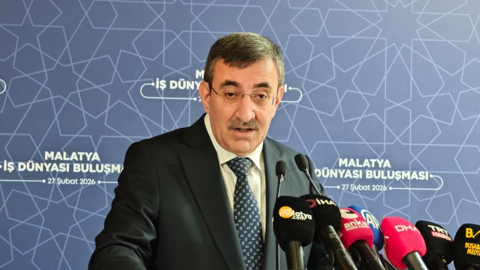 Cevdet Yılmaz,  Malatyalılara "Savunmayı" Gösterdi