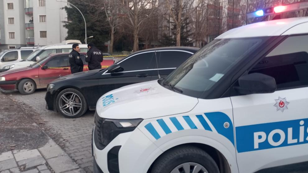 Kanlı Kavga: 18 Yaşından Küçük İki Kişi Bıçaklandı