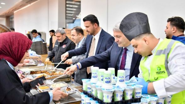 Öğrenciler ve sağlık çalışanları Ramazan neşesini birlikte yaşadı