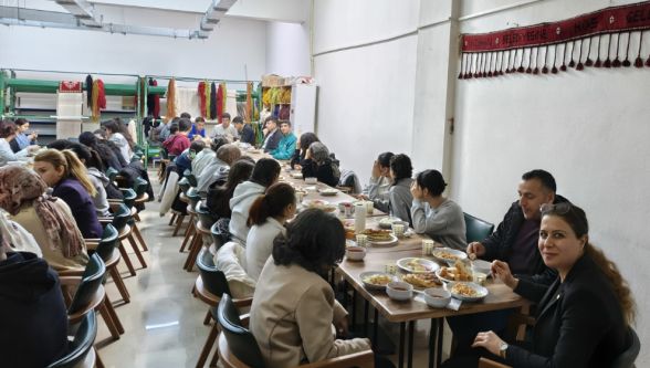 Yüzler Gülüyor, Karınlar Doyuyor: Yazıhan'da Öğrenci Dostu Dönem