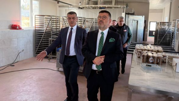 Ağbaba, "Küçük siyasi şovlardan uzak durmak lazım" mesajını verdi 