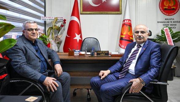 Bakkal mahallenin güven kapısıdır, yaşatılmalı