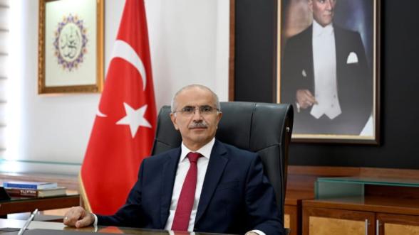 "Güçlü bir Türkiye için çalışma sorumluluğunu hatırlatmaktadır"