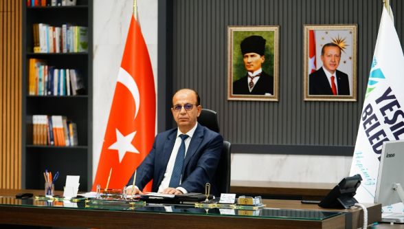 "Huzurlu bir şekilde bayrama girmenin mutluluğunu yaşıyoruz"