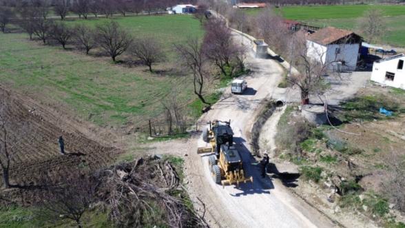 Kırsalın Ulaşım Konforu Artıyor: Battalgazi'de Yüzler Gülüyor