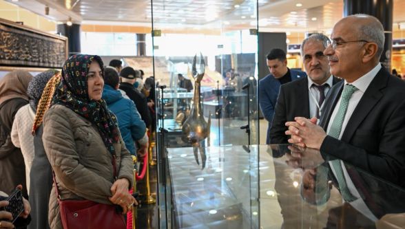 Kutsal Emanetler Sergisi Yoğun İlgi Gördü 