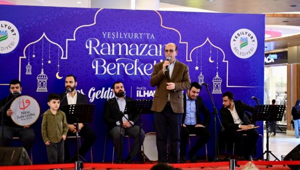 Ney sesi, ilahi sesi, tatlı ikramı: Hepsi bir arada