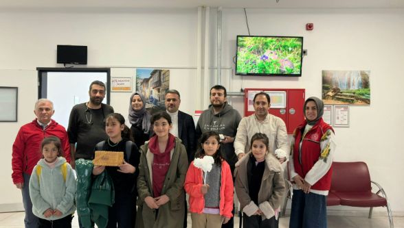 Sağlıkçılara en anlamlı hediye Pütürge'den