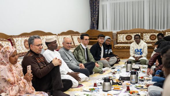 Sahur sofralarında uluslararası buluşma