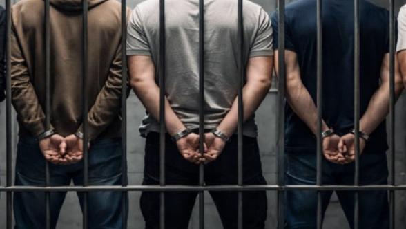 Sokakları Kirleten 5 Kişi Cezaevine Gönderildi