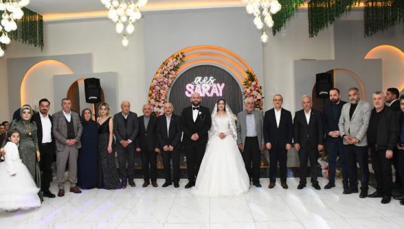 Vali Yavuz, Şehit Ailesinin Mutlu Gününde Yanlarında Oldu 