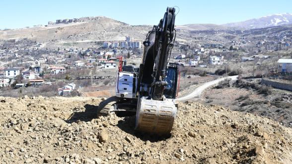 Yeşilyurtta kırsal mahallelerde yeni ulaşım adımı