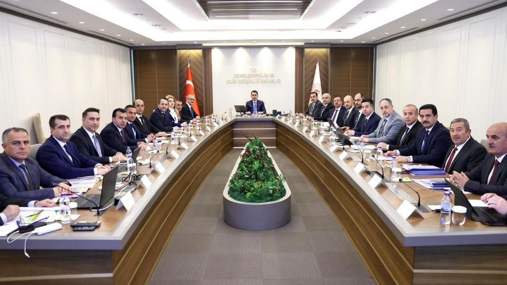 Bakan Kurum'a Ziyaret: “Şehrimiz Hakkındaki Birçok Başlığı ve Son Durumu Konuştuk”