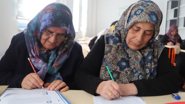 "Çocuklarımın Karnelerini Okuyamadım, O Sevinci Yaşayamadım"