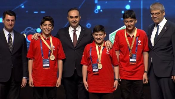 Malatya Cahide Nebioğlu Ortaokulu TÜBİTAK Türkiye Birincisi Oldu