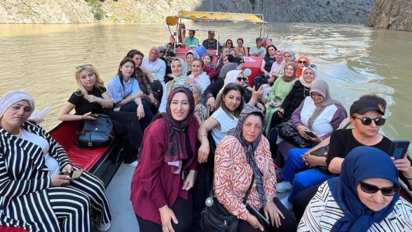 Hekimhan ADEM Kursiyerlerinden Kemaliye Gezisi