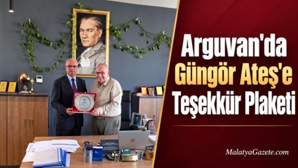Arguvan'da Güngör Ateş'e Teşekkür Plaketi